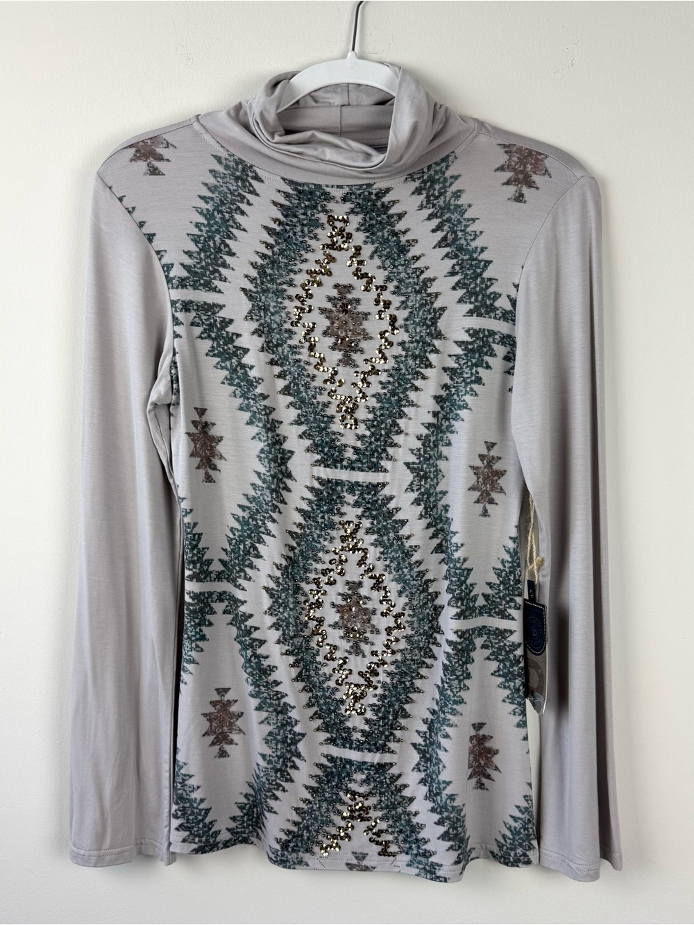 NWT Double D Ranch Silver Fox Mountain View Beaded Tee
